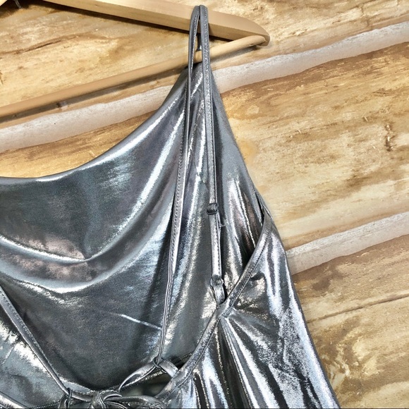 Rare London UO metallic silver draped neck dress - Picture 8 of 8